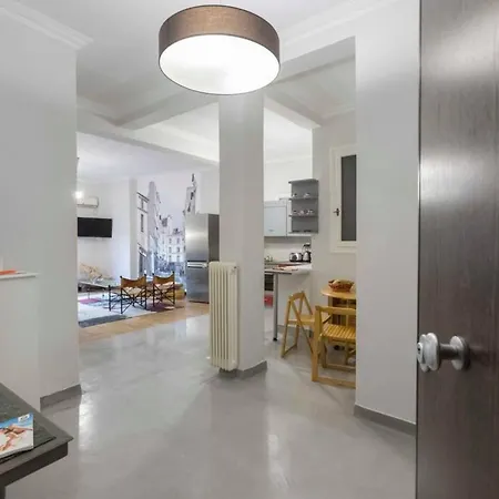 Apartment 55m2 Homey Athenian Flat With Balcony Center *