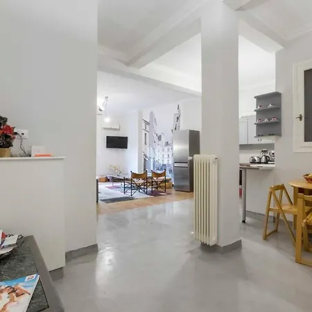 55m2 Homey Athenian Flat With Balcony Center Athens