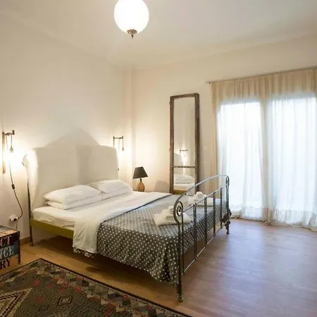 55m2 Homey Athenian Flat With Balcony Center Apartment
