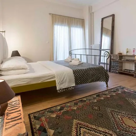 55m2 Homey Athenian Flat With Balcony Center Athens