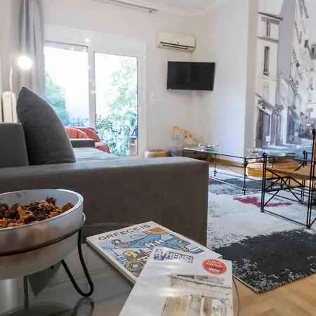 55m2 Homey Athenian Flat With Balcony Center Apartment Athens