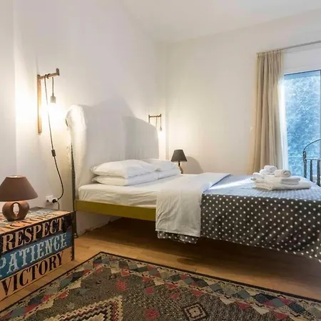 Apartment 55m2 Homey Athenian Flat With Balcony Center